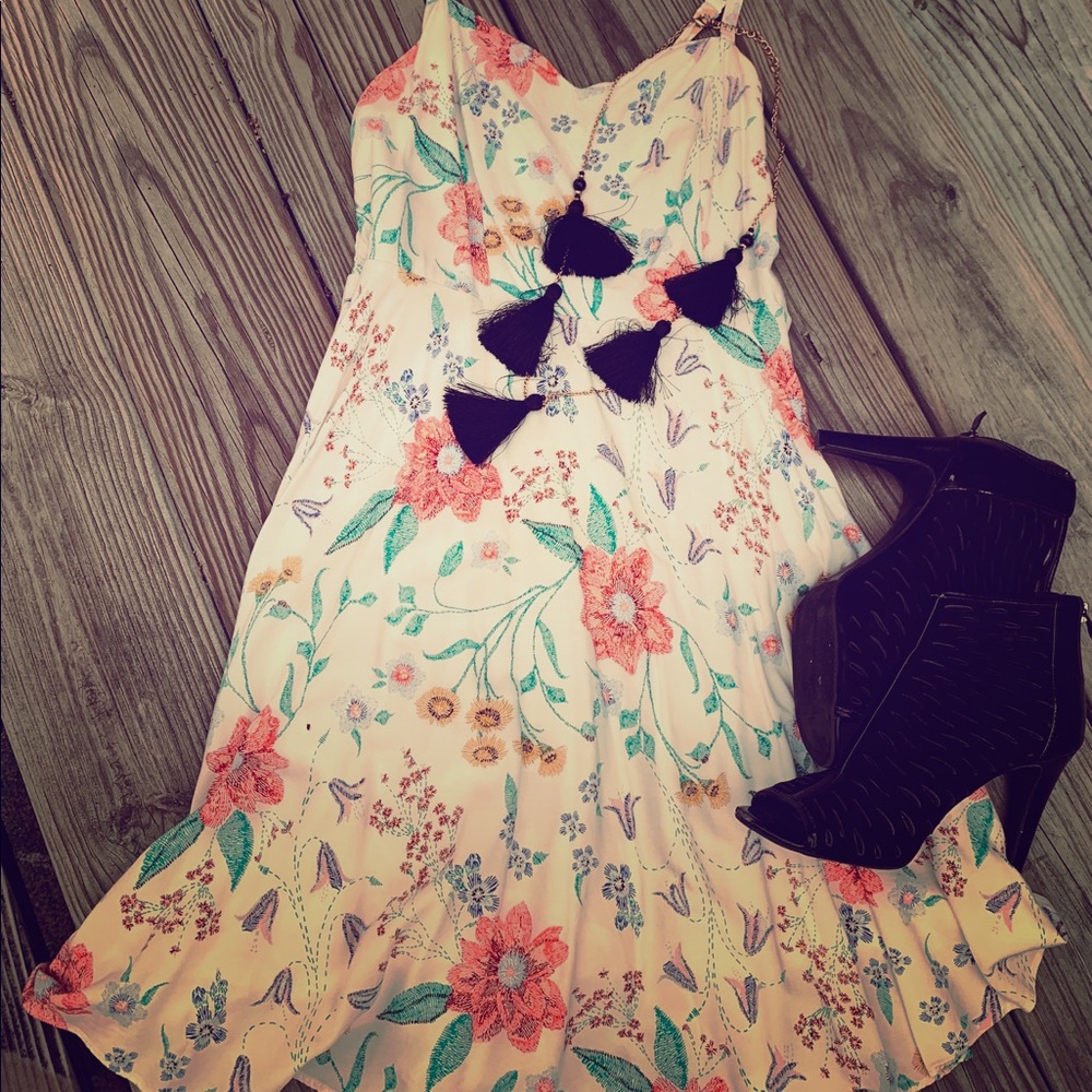🎁Bonus Gift🎁 2 for 1! ☀️Fit and Flare Sundress☀️